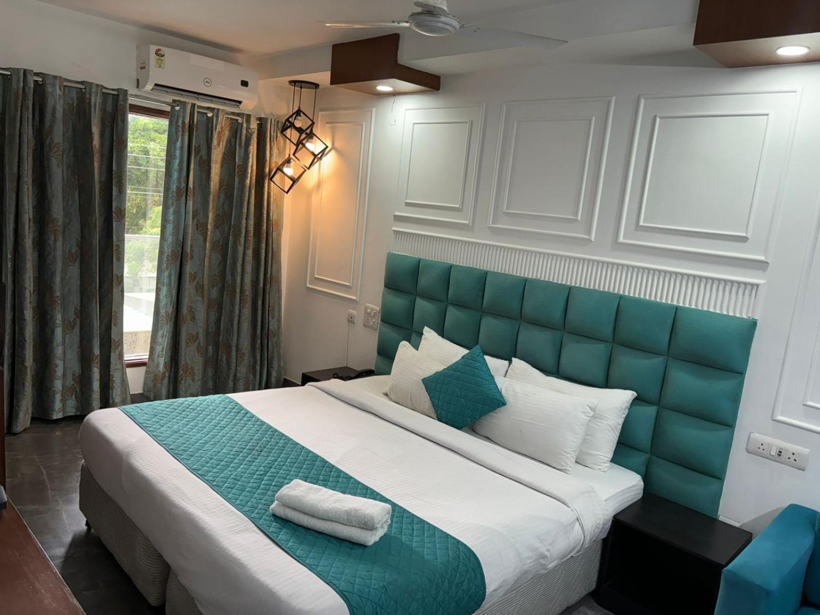 Asian Suites Iffco Metro Station Gurugram Gurgaon Exterior foto